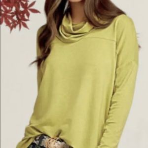 Cabi at ease lime green turtleneck small